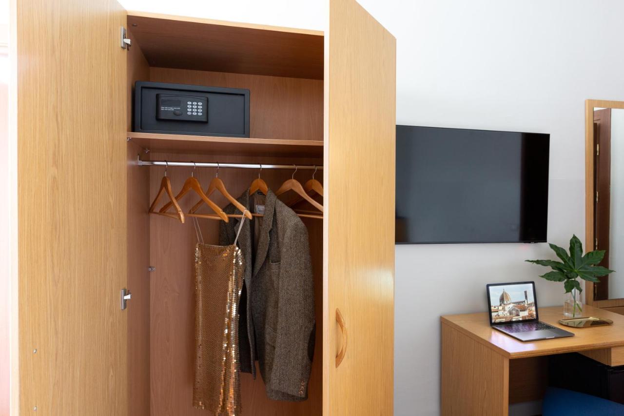 Aramis Deluxe Rooms Флоренция Экстерьер фото