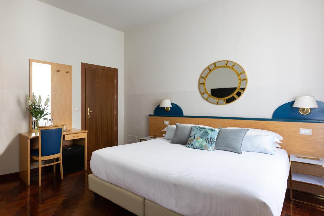 Aramis Deluxe Rooms Флоренция Экстерьер фото