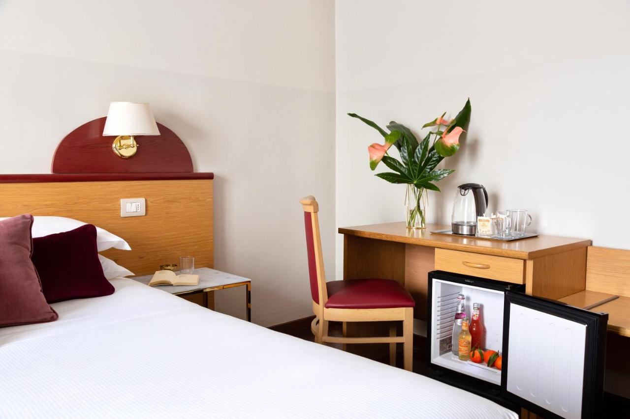 Aramis Deluxe Rooms Флоренция Экстерьер фото