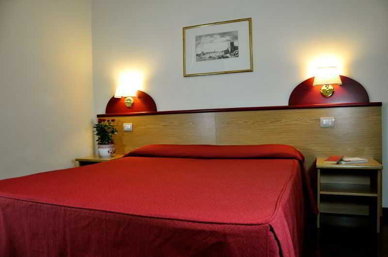 Aramis Deluxe Rooms Флоренция Экстерьер фото