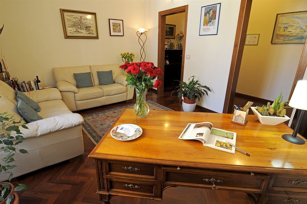 Aramis Deluxe Rooms Флоренция Экстерьер фото