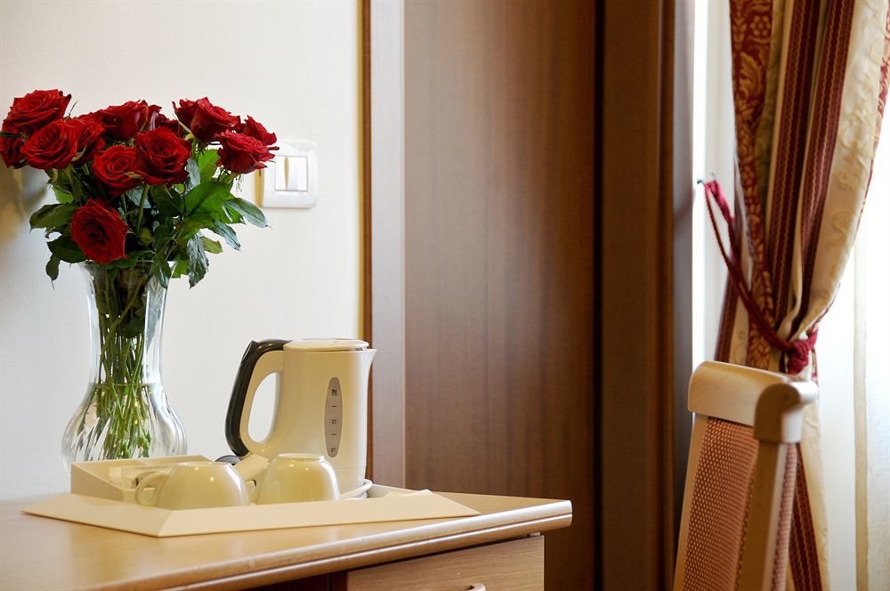 Aramis Deluxe Rooms Флоренция Экстерьер фото