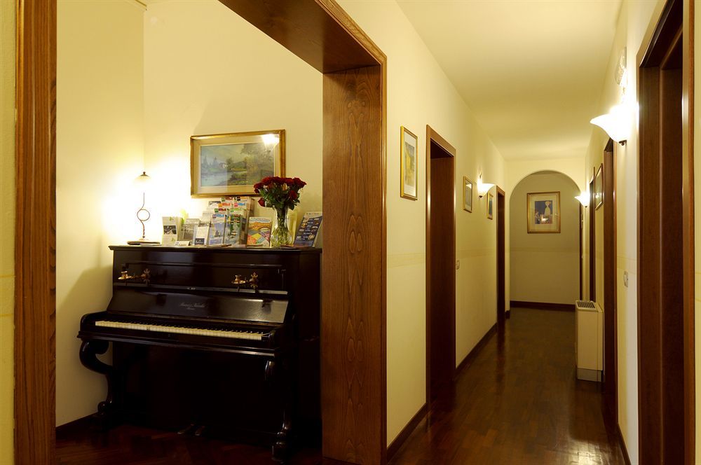 Aramis Deluxe Rooms Флоренция Экстерьер фото